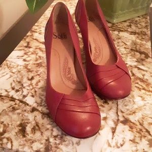 Sexy red heels 👠👠